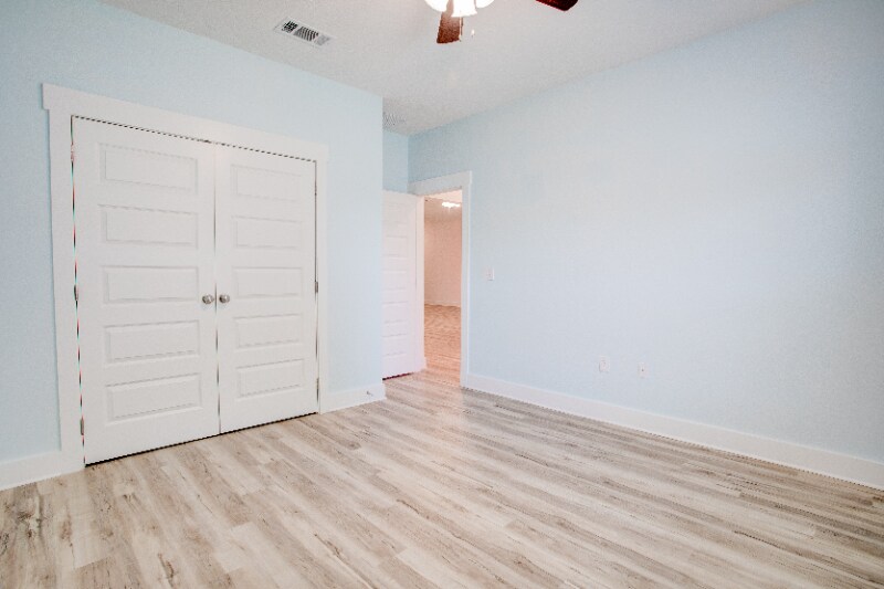 Building Photo - 1756 Thomas St