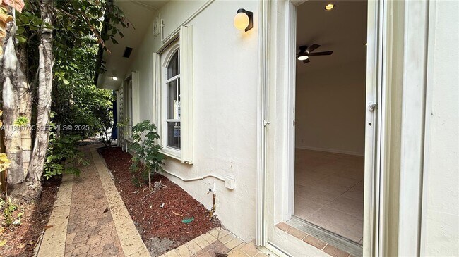 Building Photo - 2075 Arch Creek Dr