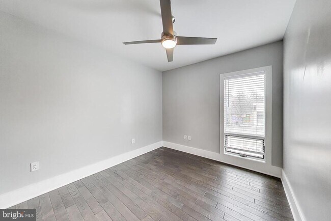 Building Photo - 1827 Benning Rd NE