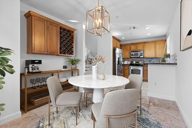 Building Photo - 1600 NE 9th St