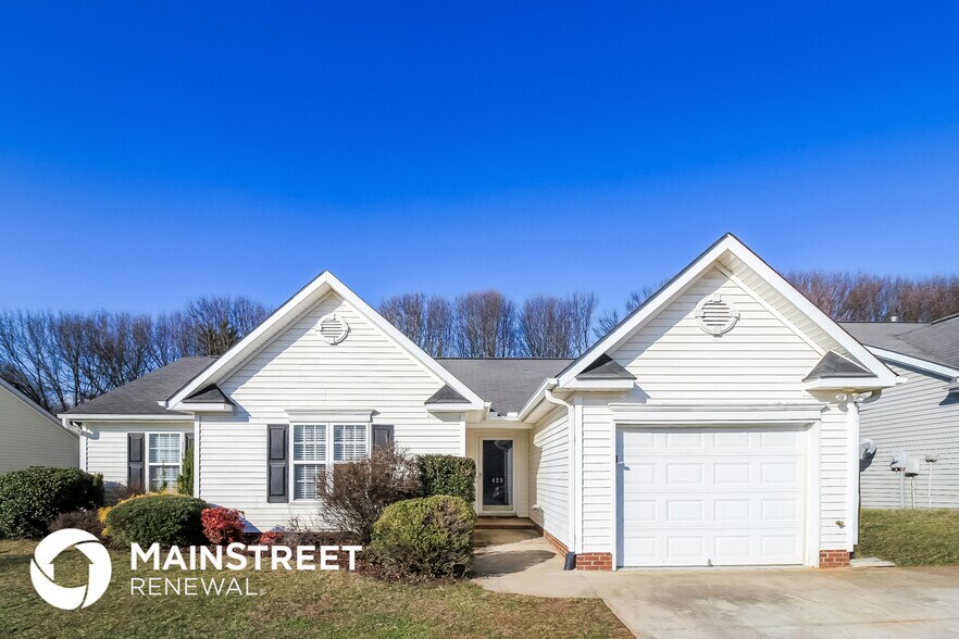 Primary Photo - 125 Braeburn Dr