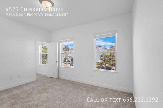 Building Photo - 4525 Chinkapin Dr