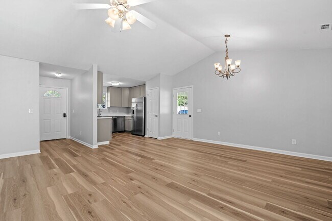 Building Photo - 3 Bedroom 2 bath home on a corner lot in the Telfair community