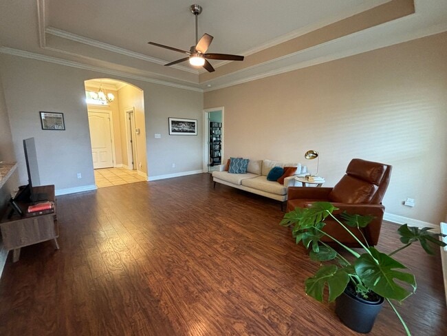 Building Photo - BEAUTIFUL SOUTH BOSSIER HOME NEAR BAFB