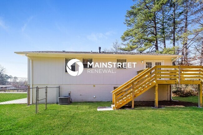 Building Photo - 3 Bedroom Pet-Friendly Home in Fultondale,...