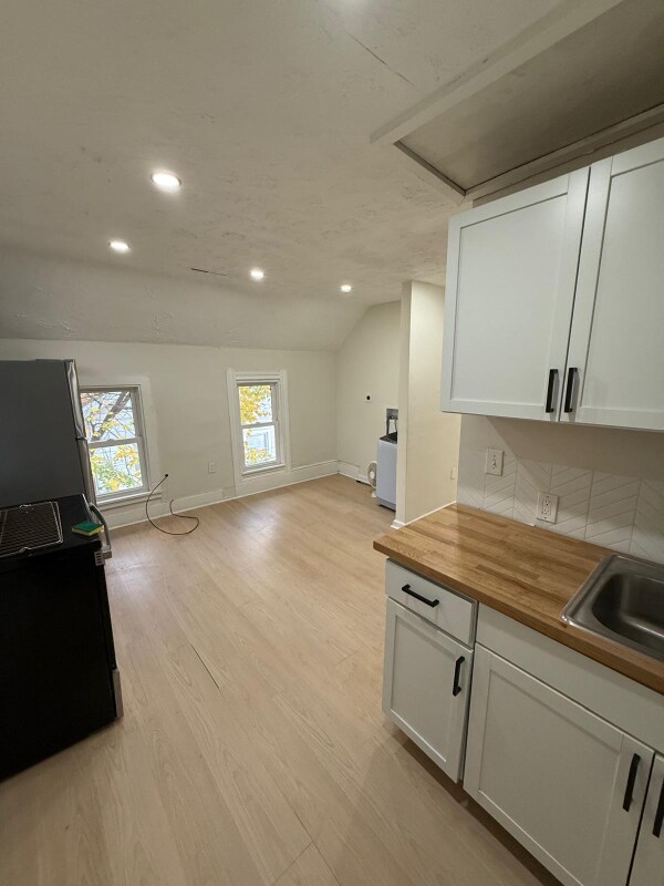 Building Photo - 3202 Bradwell Ave