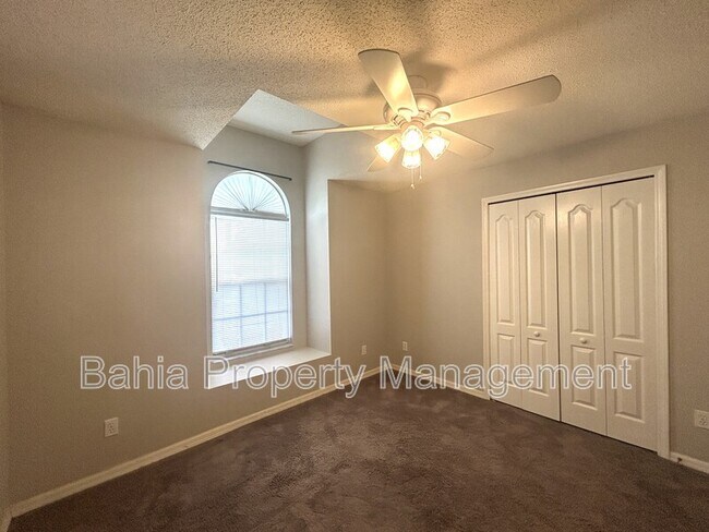 Building Photo - 1309 Horsemint Ln