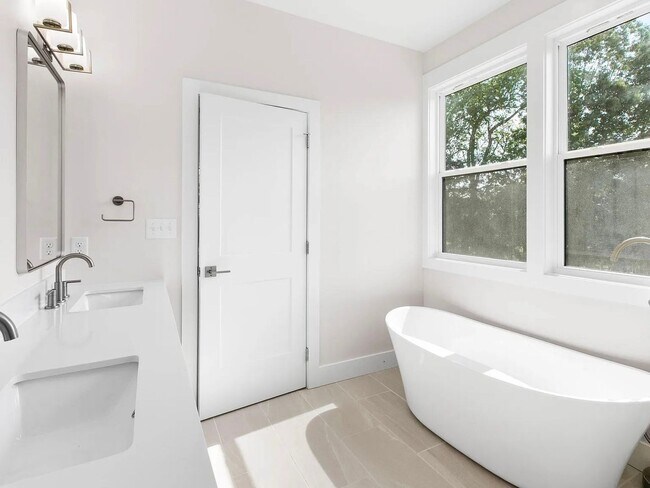 Building Photo - Beautiful New Construction Home-Long Term Rental