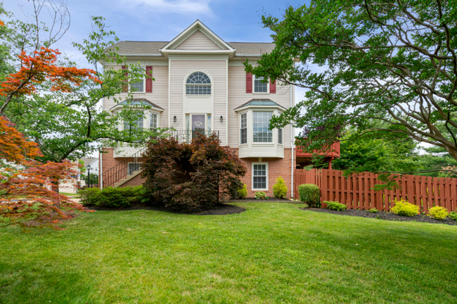 Primary Photo - 7073 Kings Manor Dr