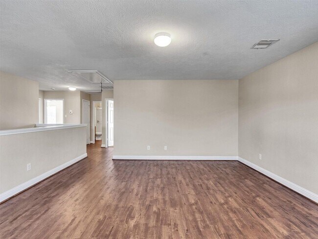 Building Photo - 16327 Morgan Willow Ln