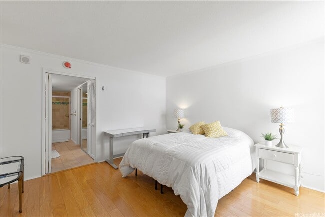 Building Photo - 1650 Ala Moana Blvd