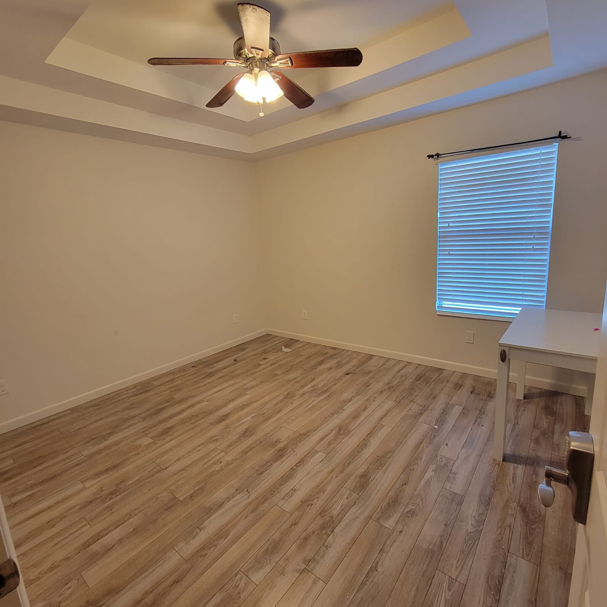 Bedroom area - 1121 W Cano St