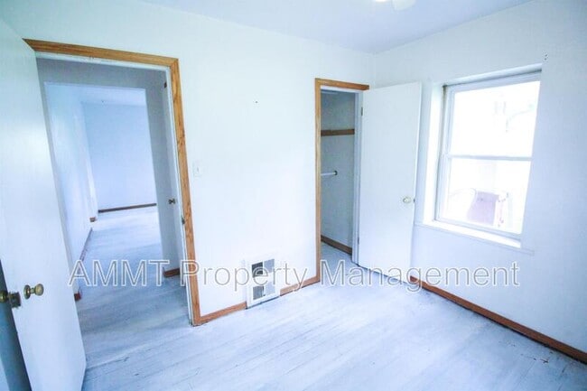 Building Photo - 3010 Johnson Ave NW