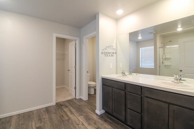 Building Photo - 7982 Ranchland Ln