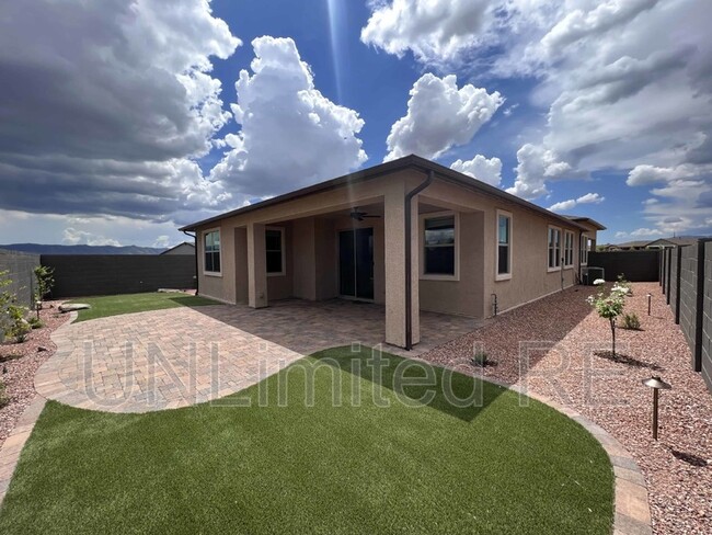 Building Photo - 7761 E Annabel Way