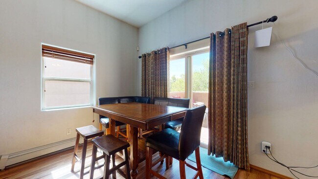 Building Photo - 218 Cynthia Loop NW