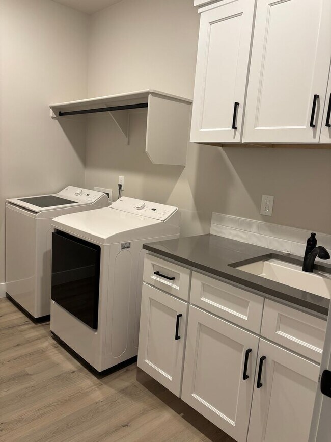 Building Photo - One Month Free! Brand New Single Family Home in Star's newest neighborhood!!!