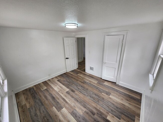 Building Photo - Cozy 3-Bedroom Home in Lima, OH – $1395/Mo...