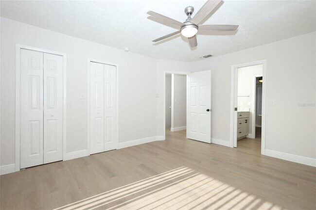 Building Photo - 4029 Henley Rd