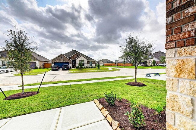 Building Photo - 8403 Oceanmist Cv Dr