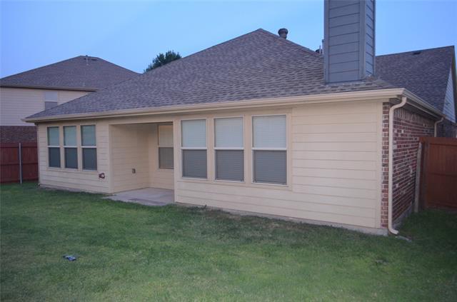 Building Photo - 9604 Sleepy Hollow Dr