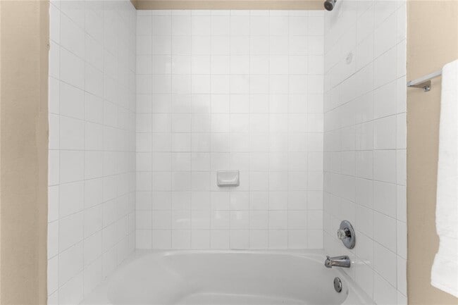 Building Photo - 3301 Ortman Dr