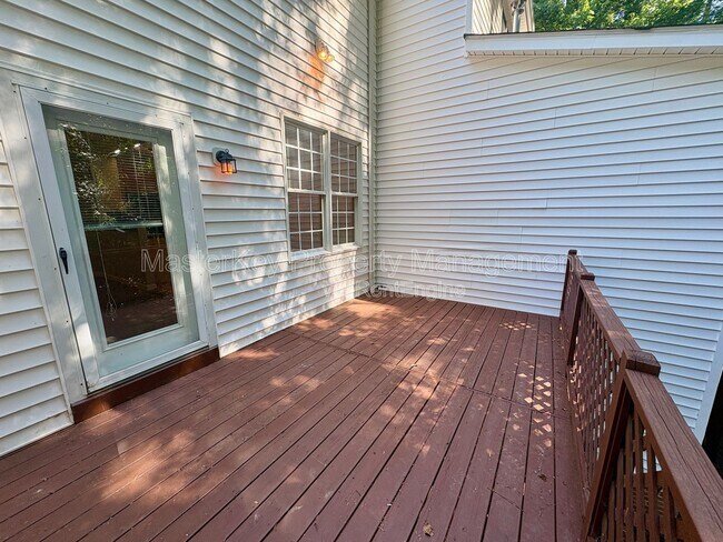 Building Photo - 4506 Treerose Way
