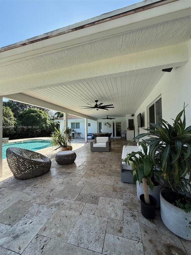 Building Photo - 11030 SW 42nd Ct