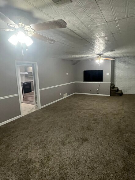 Building Photo - 238 Manchester Dr