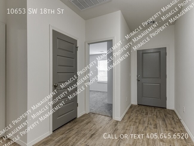 Building Photo - 10653 SW 18th St