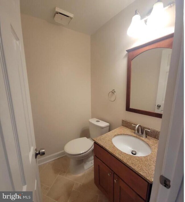 Building Photo - 8029 Sleepy View Ln