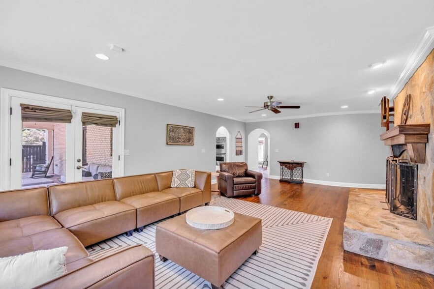 Building Photo - 115 Wexford Pl