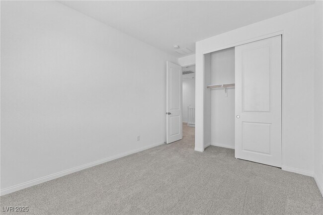 Building Photo - 966 Ferodale Ave