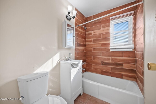 Building Photo - 175 Buckelew Ave