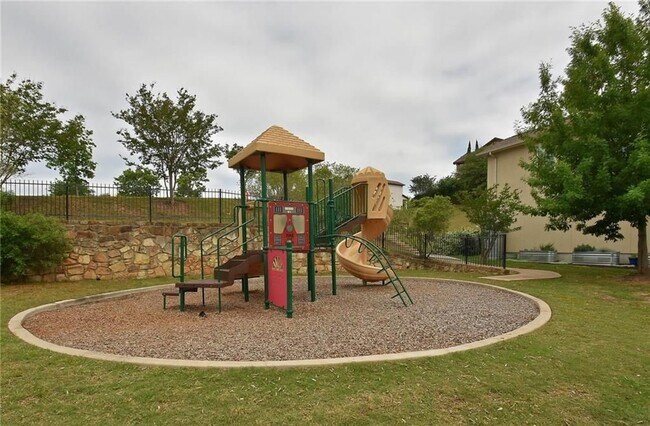 Building Photo - 7317 Highland Bluff Cove