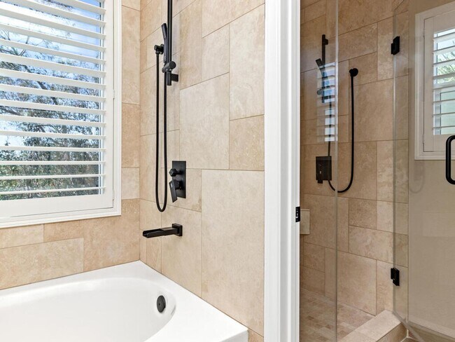 Building Photo - Stunning Fully Remodeled Home in Rancho De...