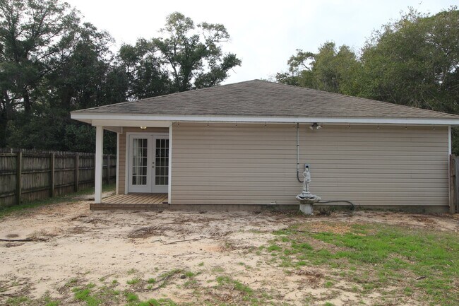 Building Photo - Pensacola 3BR Home Near NAS Pensacola with Split Floor Plan, Garage & Fenced Backyard