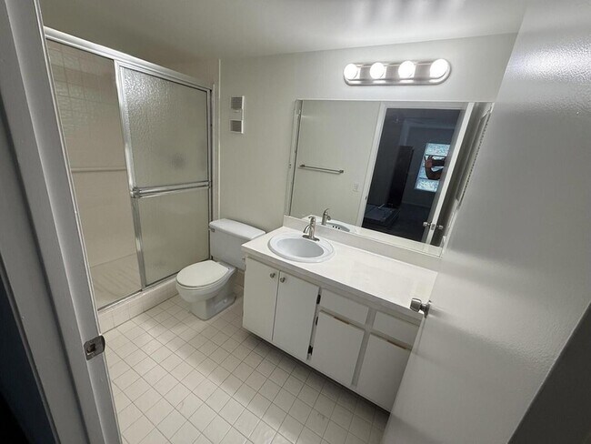 Building Photo - 14307 Bedford Dr