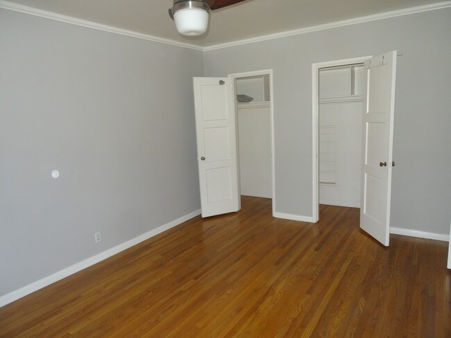 bedroom 1 - 608 S Burnside Ave