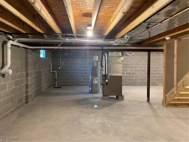 Building Photo - 24 Hawks Lndg