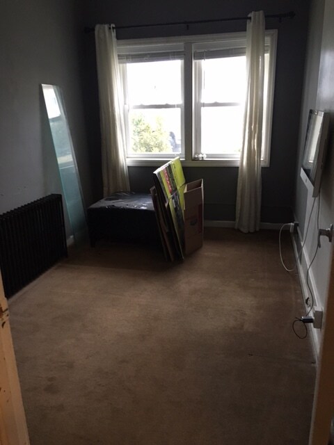 Building Photo - 742 3rd St