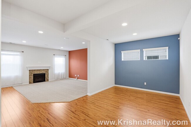 Building Photo - 6301 SE Wonder Way