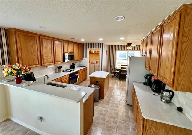 Building Photo - 2429 Deer Horn Dr