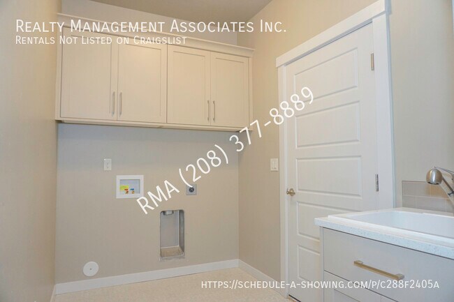 Building Photo - 5074 N Cortona Way