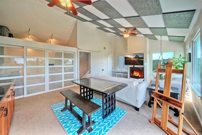 Building Photo - 5513 Great Divide Dr