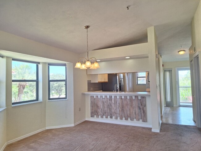 Building Photo - BOUCHELLE ISLAND - RIVERFRONT 2BR 2BA CONDO!!