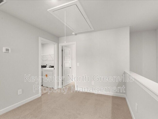 Building Photo - 855 Ernest Ln