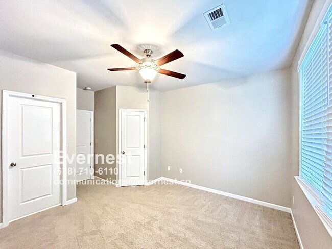 Building Photo - 355 Caledonia Ct