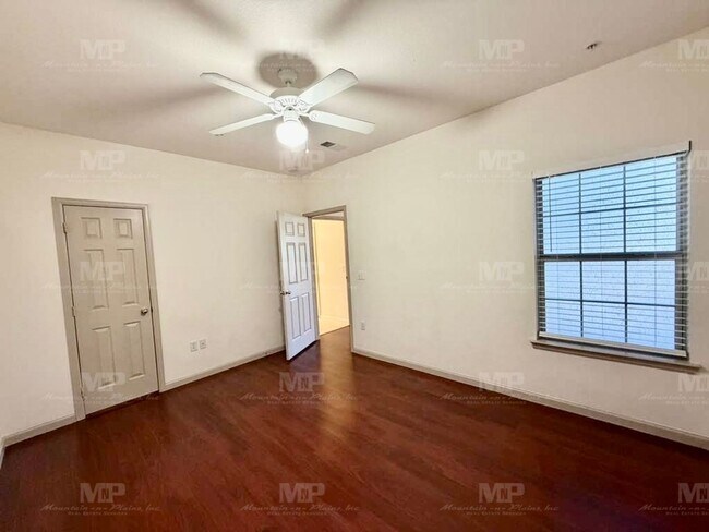 Building Photo - 5620 Fossil Creek Pkwy
