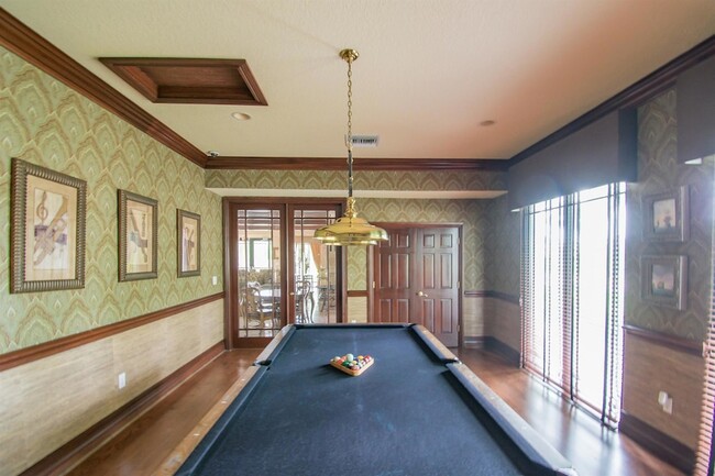 Building Photo - 2803 Sarento Pl